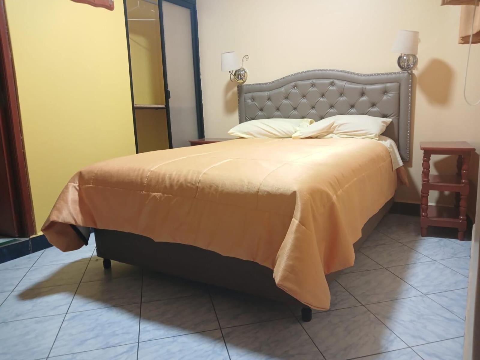 Hospedaje Karol Hotel Ayacucho Luaran gambar