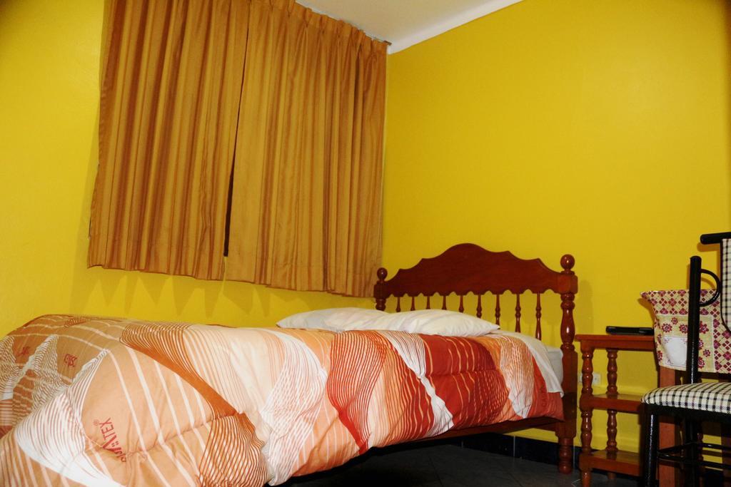 Hospedaje Karol Hotel Ayacucho Bilik gambar